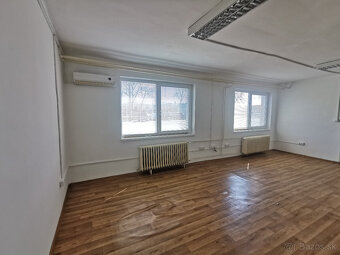 Prenájom skladu 602m2. - 8