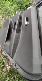 Kia Ceed SW prave zadne dvere kompletne - 8