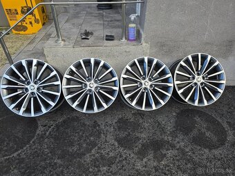 kolesa Skoda Superb Trinity 5x112 r19 - 8