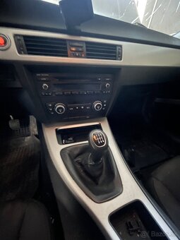 Rozpredam Bmw E91 lift 320d N47 130kw bixenon - 8