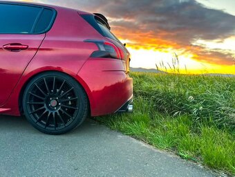 Peugeot 308 GTI 2017 1.6l 200kw benzín - 8