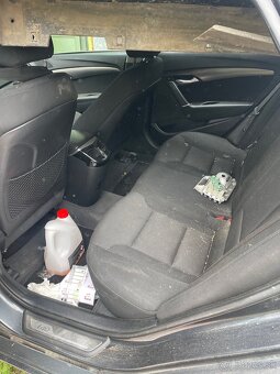 Hyundai i 40 , havarované - 8