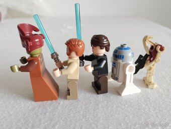 LEGO Star Wars 9494 Anakin's Jedi Interceptor - 8