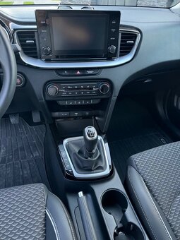 KIA CEED SW 1,5 benzín 118KW - 8