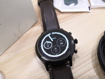 Predám smartwatch Fossil Gen 5 The Carlyle HR - 8
