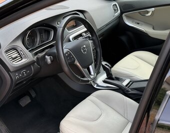 VOLVO V40 2.0 D3 Automat INSCRIPTION - 8
