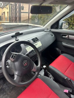 Suzuki Swift - 8