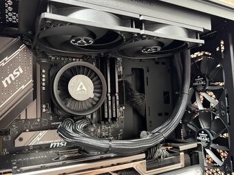 Ryzen 9 7900X\32GB\RX 7800XT\SSD\1000W Zdroj - 8