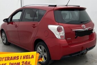 TOYOTA VERSO - 8