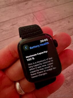 Predam hodinky Apple Watch SE 2 40mm - 8