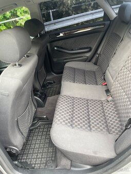Audi A6 2.5 TDi - 8