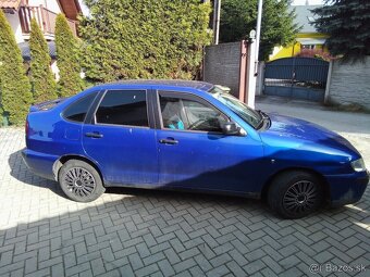 Predám zadné svetlá na Seat Cordoba rok výroby 2000 - 8