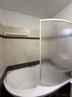 Kúpeľňová zostava + vaňa - 8