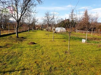 49 € / m2 Na predaj stavebný pozemok o výmere 1523 m2 urč - 8