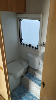 Predám karavan Burstner 420 - 8