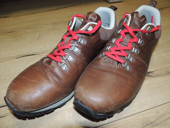 Merrell Accentor 3 GTX, Mammut GTX Vibram a Dachstein - 8