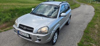 Hyundai Tucson 2.0 CDRi 4x4 manuál ťažné - 8