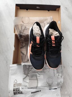 Under Armour shoes 44 - 8
