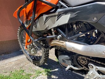 KTM 690 Enduro - 8