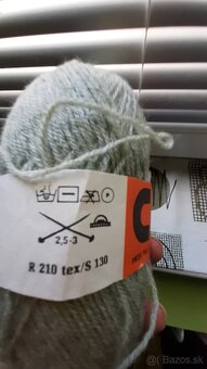 Rôzne priadze - retro zásoby, vlna, zmesi, rôzne farby - 8