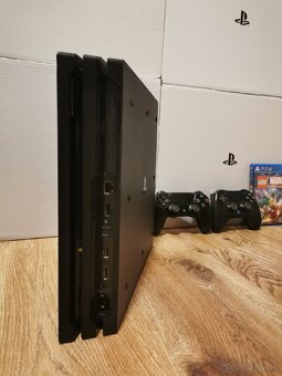 PS4 PRO 1TB - 8