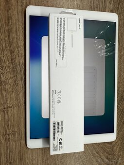 Predám iPad Air 2019 Wi-Fi, 64gb, Gold - 8