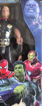 AVENGERS rôzne figúrky s maskou. - 8