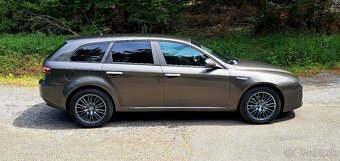 Alfa Romeo 159 - 8