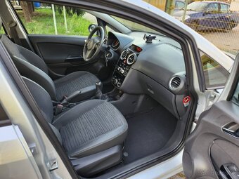 Predám Opel Corsa 1.2 16V Active - 8