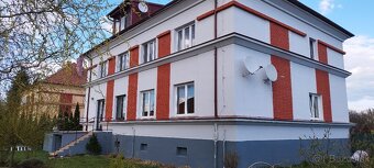 Striekanie farieb na zateplené fasády a brizolity - 8