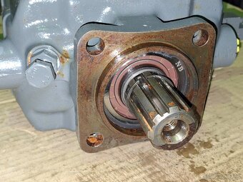 Predam NOVE hydraulicke čerpadlo značky SUNFAB SVH-130 - 8