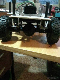 Predám: Rc auto Robbe Landrover Discovery 1:10. - 8