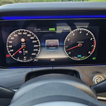 Mercedes-Benz CLS 450 EQ 4Matic - 8