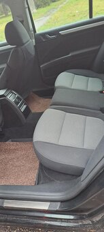 Škoda Superb combi 1,6Tdi 77kw - 8