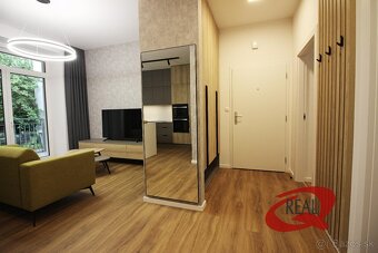NADŠTANDARDNE VYBAVENÝ BYT V CENTRE MESTA,BEZ PROVÍZIE - 8
