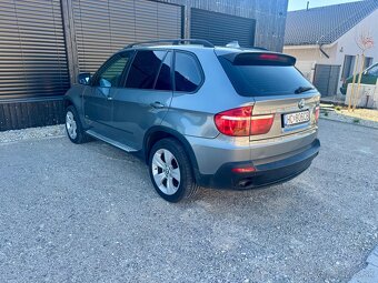 BMW X5 E70 3.0d 173kW 7miestna - 8