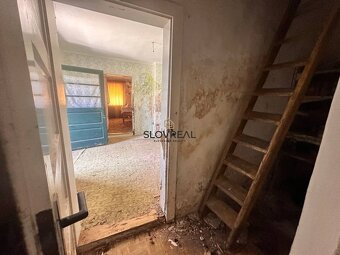 SLOVREAL: Rekreačný pozemok s chalupou a profesionálnou vizu - 8