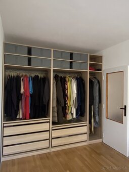Slnečný kompletne zrekonštruovaný 3-i byt s veľkou loggiou - 8