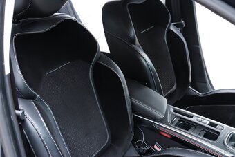 RENAULT MEGANE Hatchback - 8