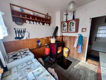 Príjemný rodinný dom v krásnej dedinke Podkylava s veľkým po - 8