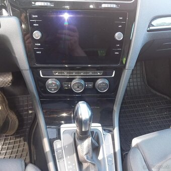 Volkswagen Golf Variant 2.0 TDI R-Line Highline DSG - 8