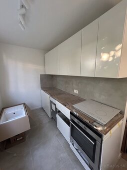 Štýlový 2,5-izbový byt po kompletnej rekonštrukcii (bez prov - 8
