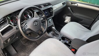 Volkswagen Touran 2.0 TDI Comfortline DSG - 8