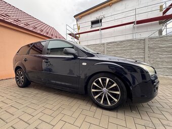 Ford Focus mk2 2007 2.0 TDCi 100kW Ghia - 8