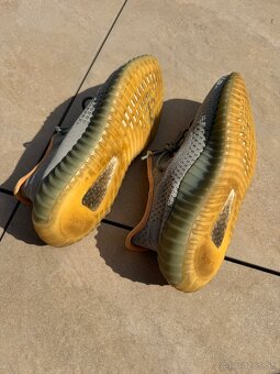 YEEZY BOOST 350 V2 "DESERT SAGE" - 8
