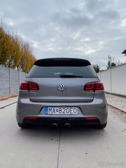 VW Golf R 4x4 2.0tsi -aj na splátky - 8