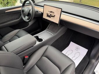 TESLA MODEL Y FACELIFT LONG RANGE DUAL MOTOR BLACK PACKET 4× - 8
