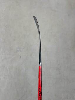 Predám hokejky CCM Jetspeed FT5 JR nové - 8