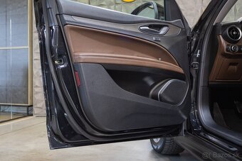 Alfa Romeo Stelvio Q4 / ACC / Lane a. / Kam / Keyless / Carp - 8