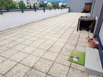 Veľkometrážny 4 izb. byt s terasou na Fončorde - 8
